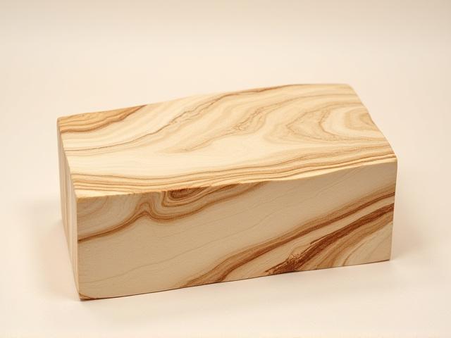 オリーブウッドの木目